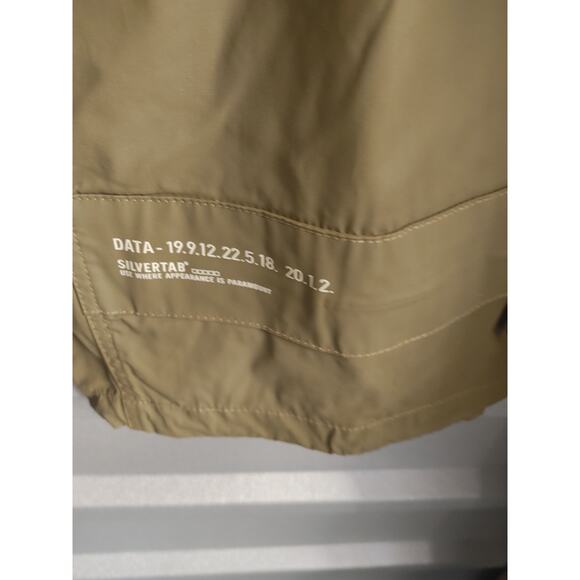 Vintage Levi's Silvertab Mens Rubber Baggy Cargo Shorts Y2K Sz 38 - Picture 2 of 7